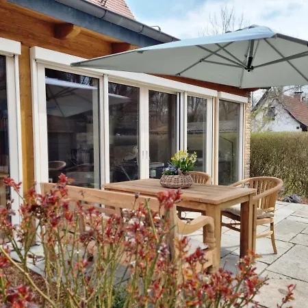 Fliess Paradies Mit Blockbohlensauna Nyaraló *