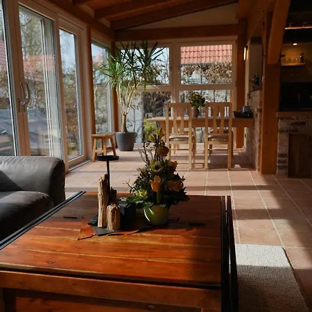Nyaraló Fliess Paradies Mit Blockbohlensauna Leipe
