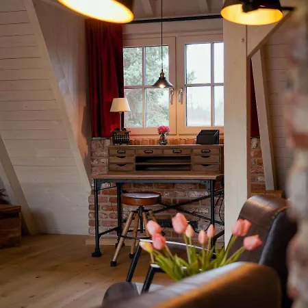 Fliess Paradies Mit Blockbohlensauna * Leipe